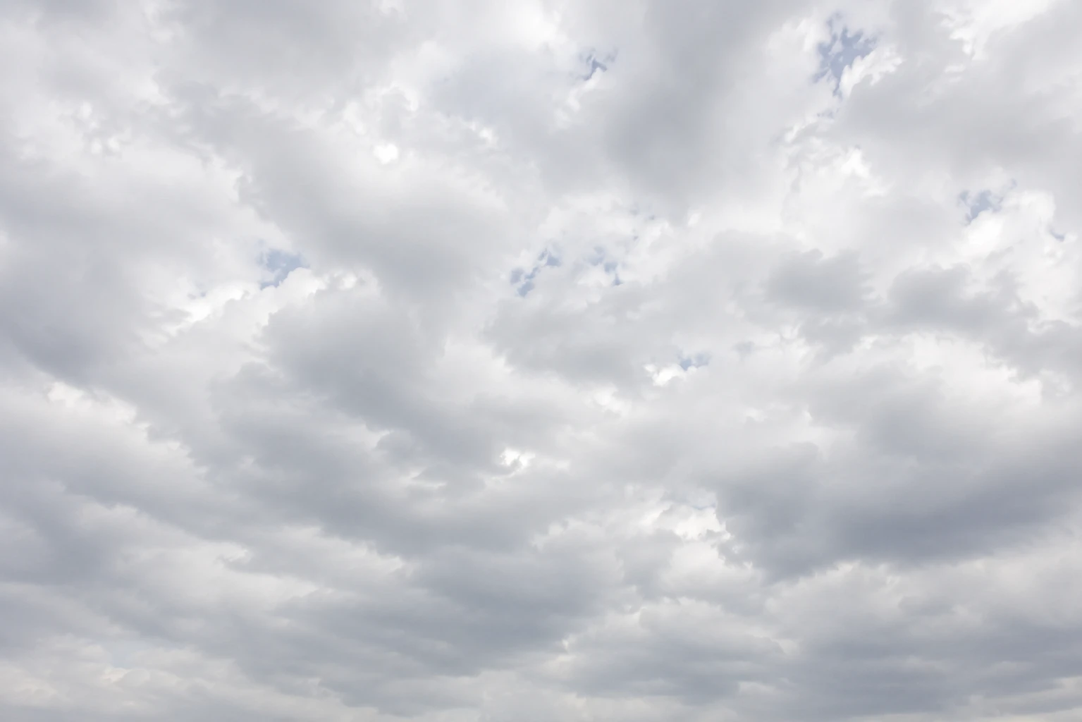 Céu nublado, sensação de leveza e bem-estar